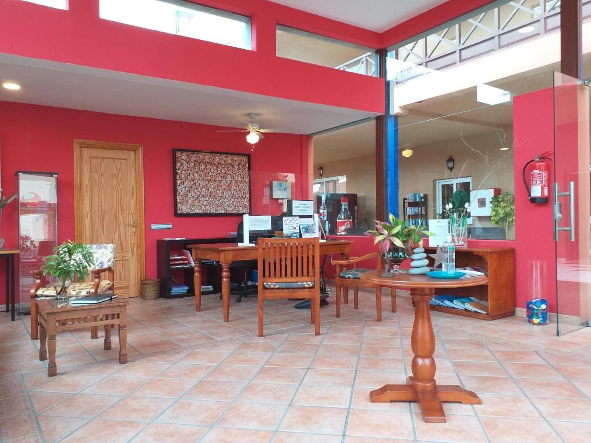 Aparthotel El Cerrito Playa Cancajos.- BreNa Baja  المظهر الخارجي الصورة