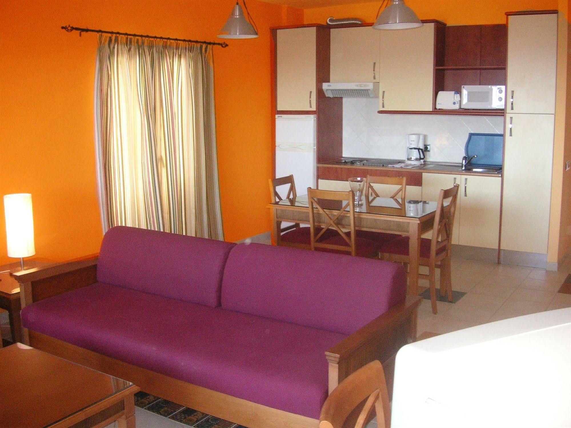 Aparthotel El Cerrito Playa Cancajos.- BreNa Baja  المظهر الخارجي الصورة